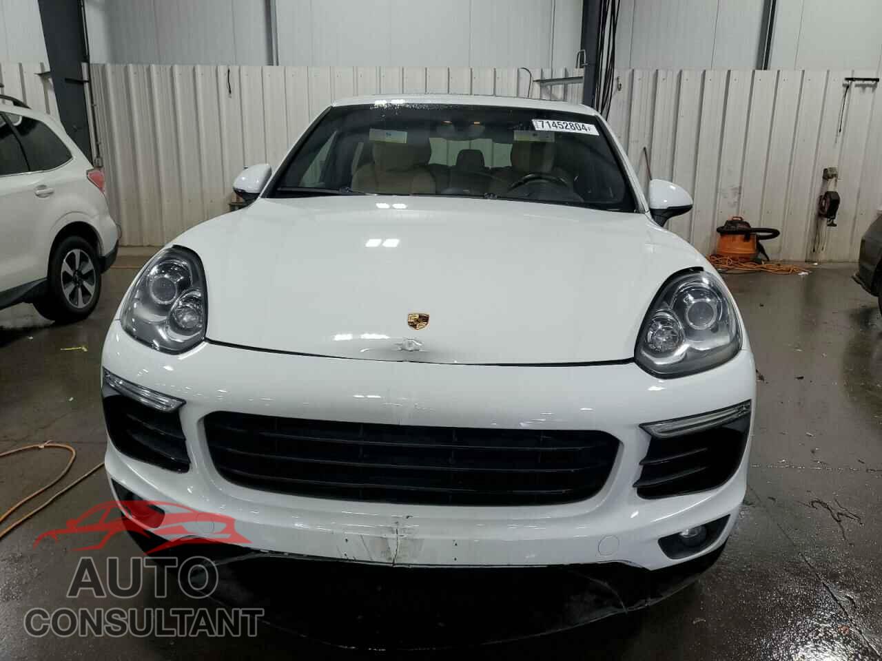 PORSCHE CAYENNE 2016 - WP1AA2A26GKA15452