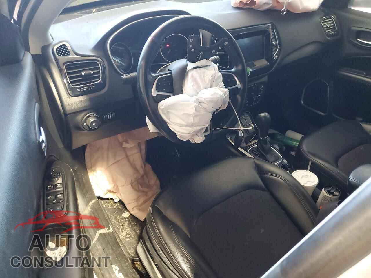 JEEP COMPASS 2019 - 3C4NJDBBXKT813330