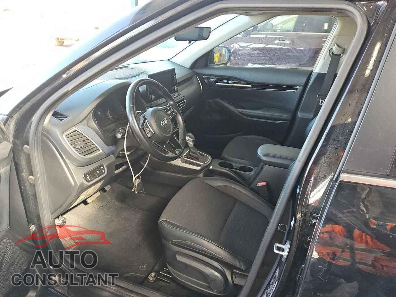 KIA SELTOS 2021 - KNDEU2AA4M7043086