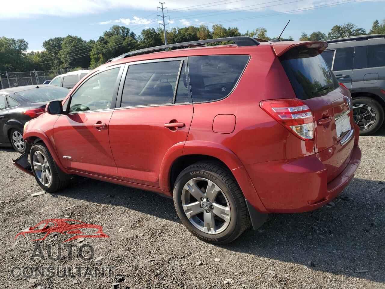 TOYOTA RAV4 2011 - JTMRK4DV6B5103895