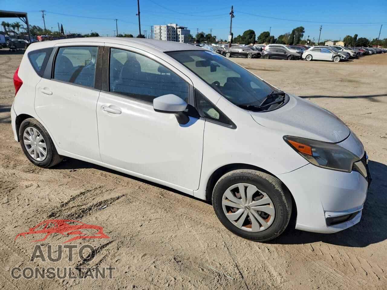 NISSAN VERSA 2017 - 3N1CE2CP3HL352185
