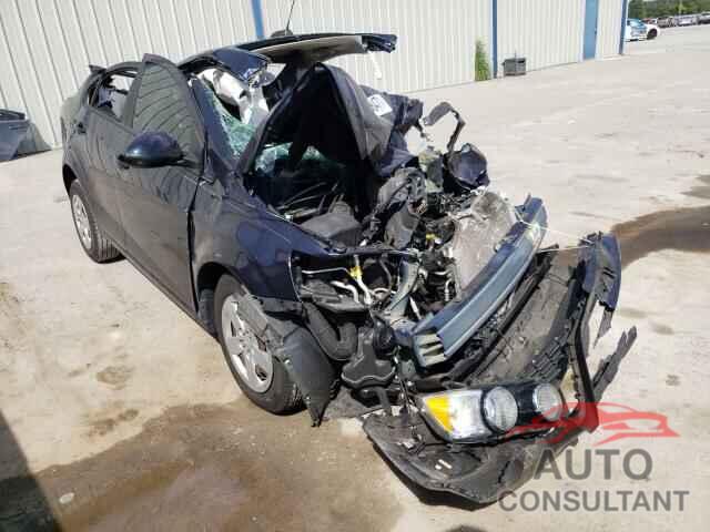 CHEVROLET SONIC 2016 - 1G1JA5SH8G4129312