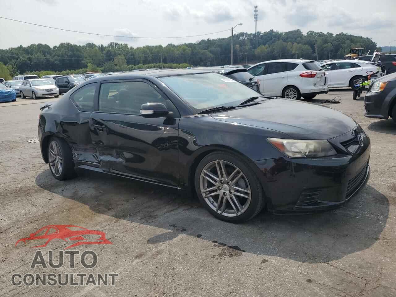 TOYOTA SCION 2013 - JTKJF5C75D3051029