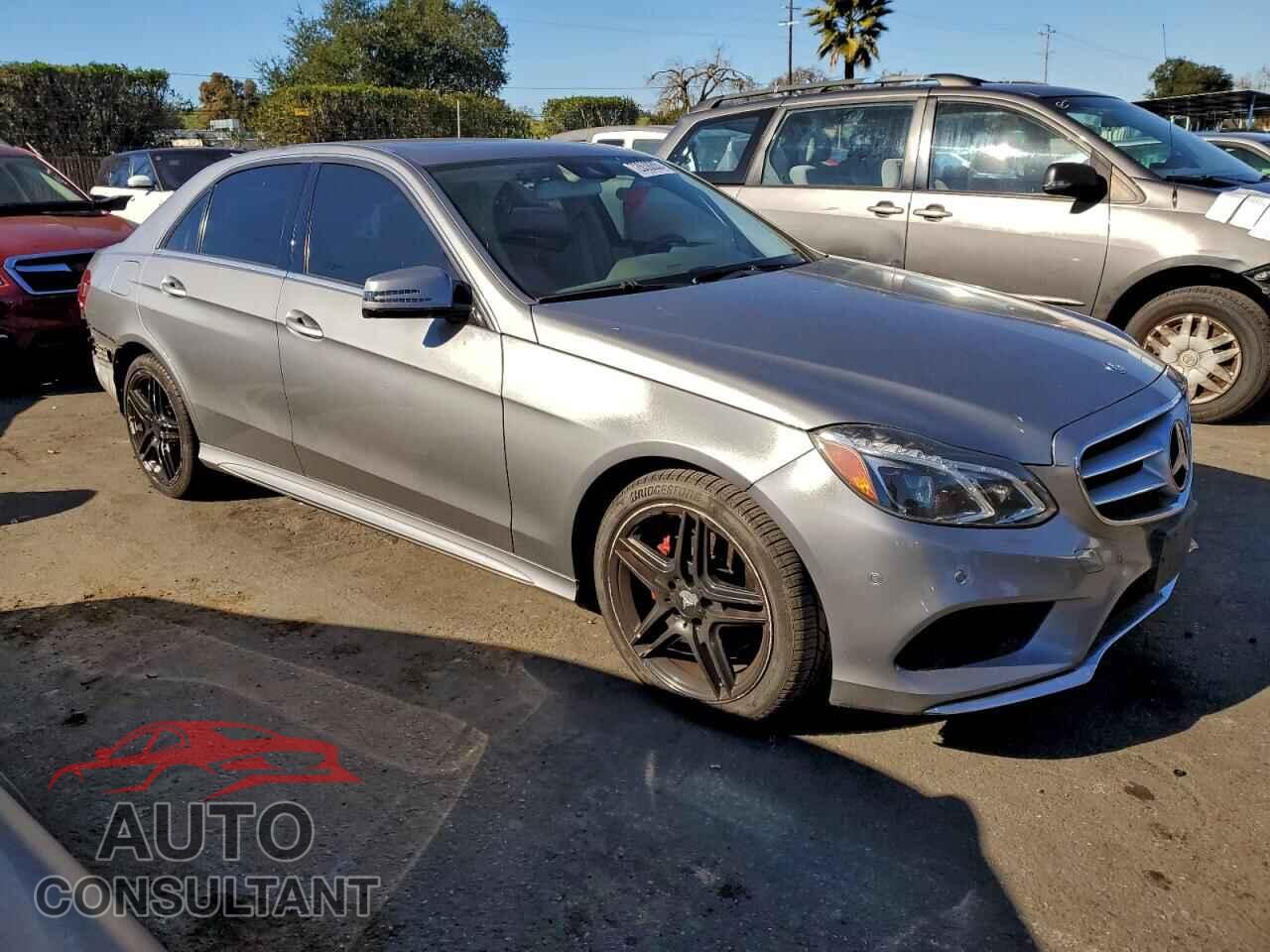 MERCEDES-BENZ E-CLASS 2014 - WDDHF5KB1EA802254