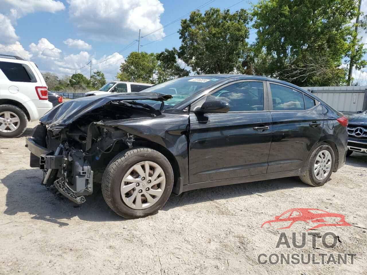 HYUNDAI ELANTRA 2017 - KMHD74LF8HU401980