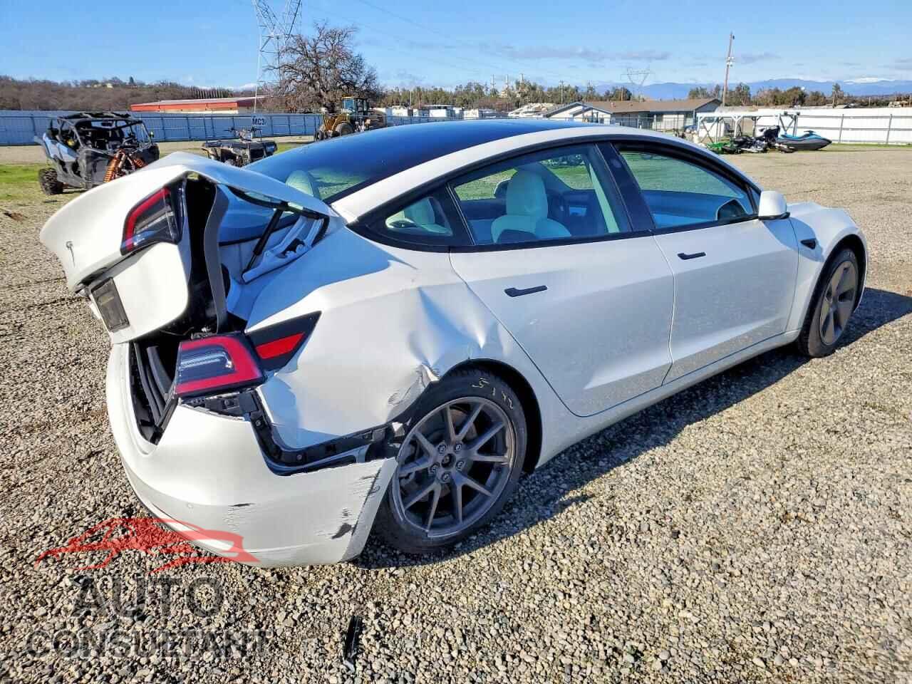 TESLA MODEL 3 2021 - 5YJ3E1EA3MF928852