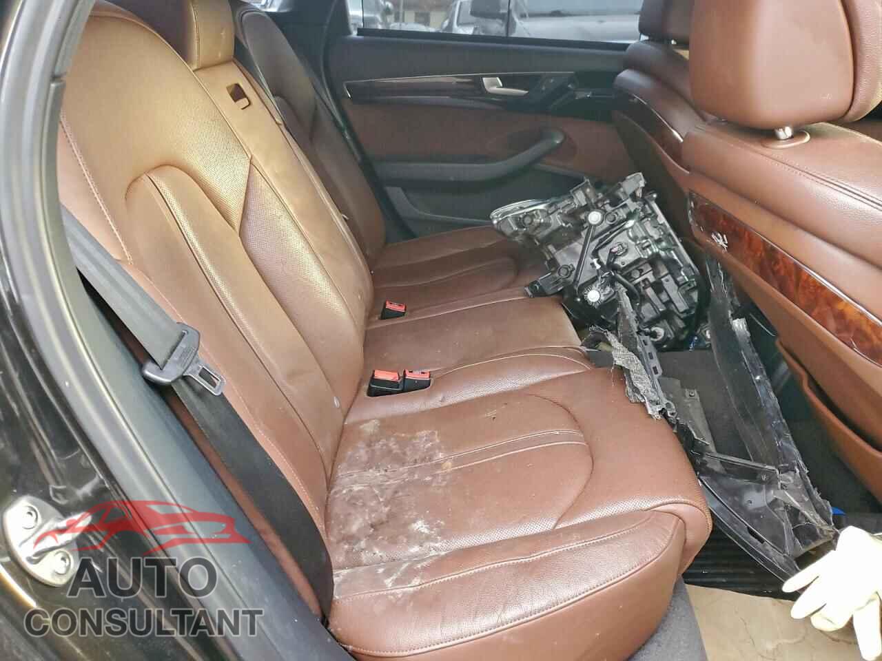 AUDI A8 2013 - WAURGAFD1DN033355
