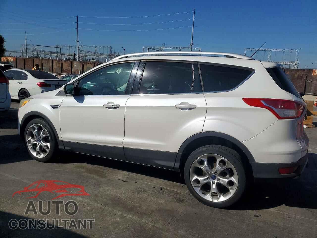 FORD ESCAPE 2015 - 1FMCU0J99FUC74583