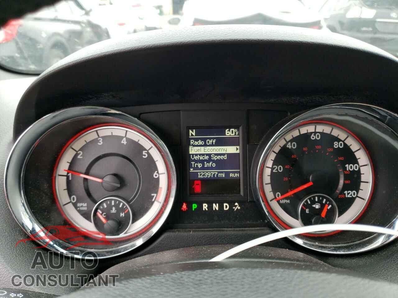 DODGE CARAVAN 2016 - 2C4RDGEG7GR324282