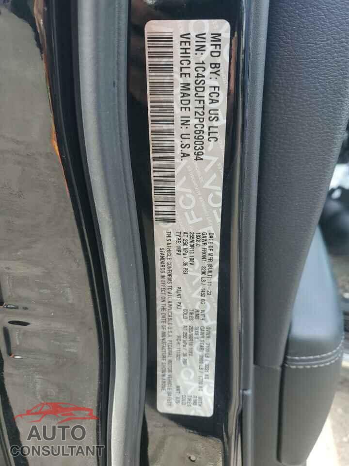 DODGE DURANGO 2023 - 1C4SDJFT2PC690394