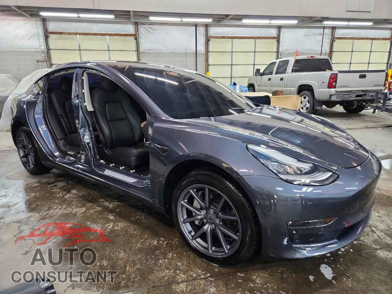 TESLA MODEL 3 2018 - 5YJ3E1EB4JF128548