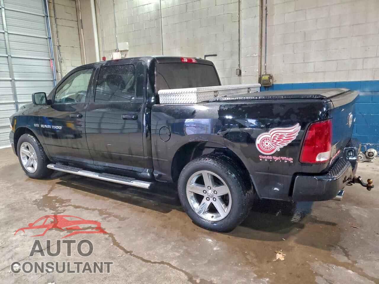 DODGE RAM 1500 2012 - 1C6RD7KT4CS263331