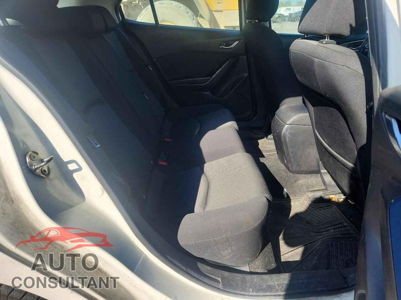 MAZDA 3 2017 - 3MZBN1K72HM111908