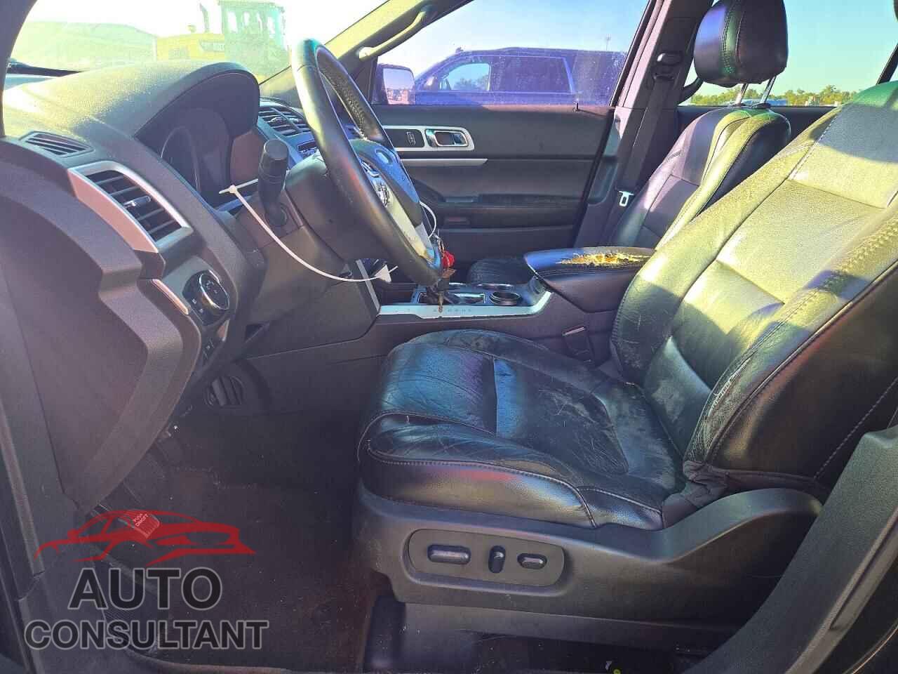 FORD EXPLORER 2013 - 1FM5K7D88DGB81933