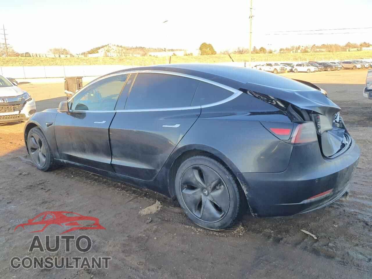 TESLA MODEL 3 2019 - 5YJ3E1EA1KF304948