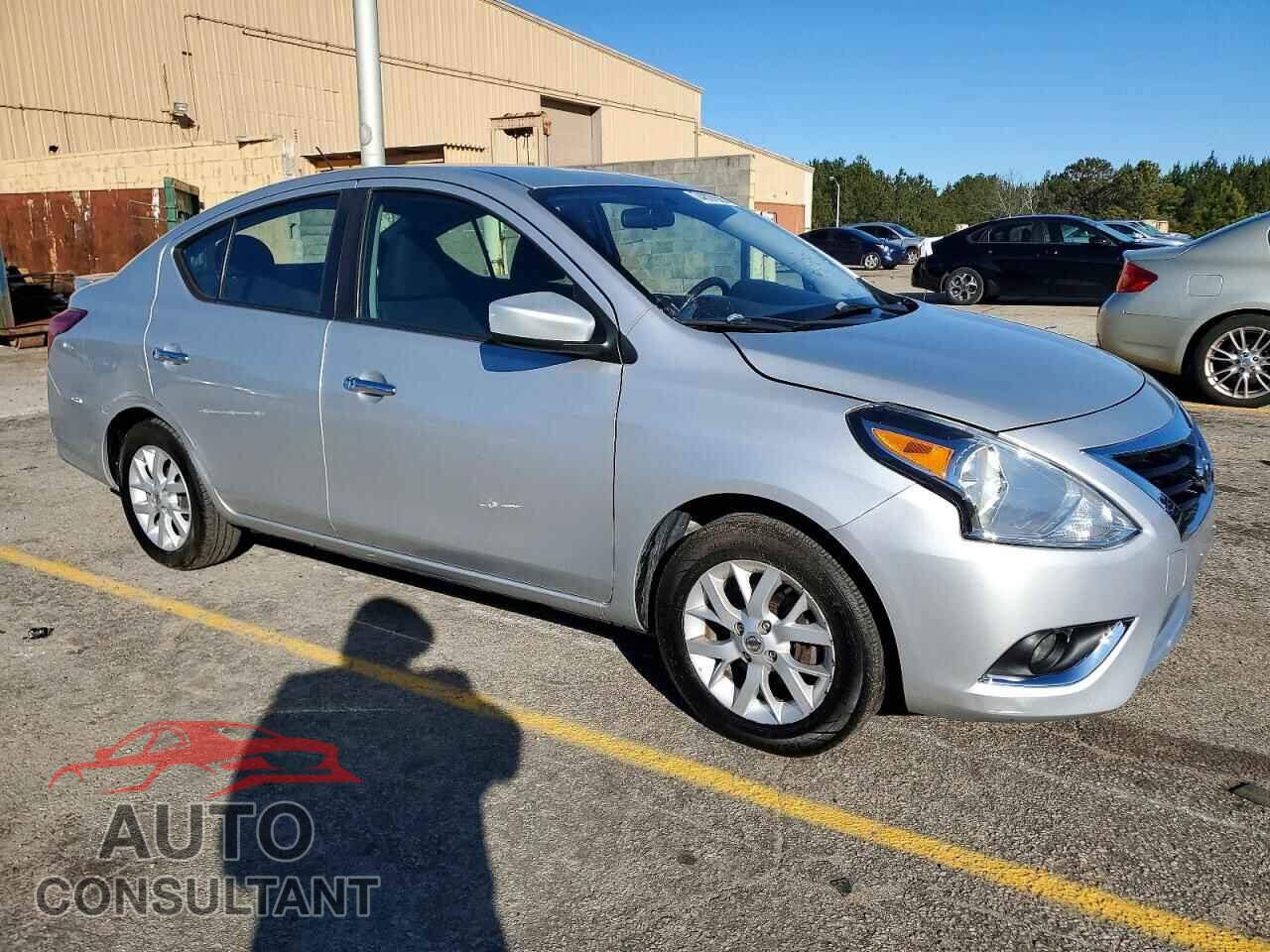 NISSAN VERSA 2019 - 3N1CN7AP3KL823503