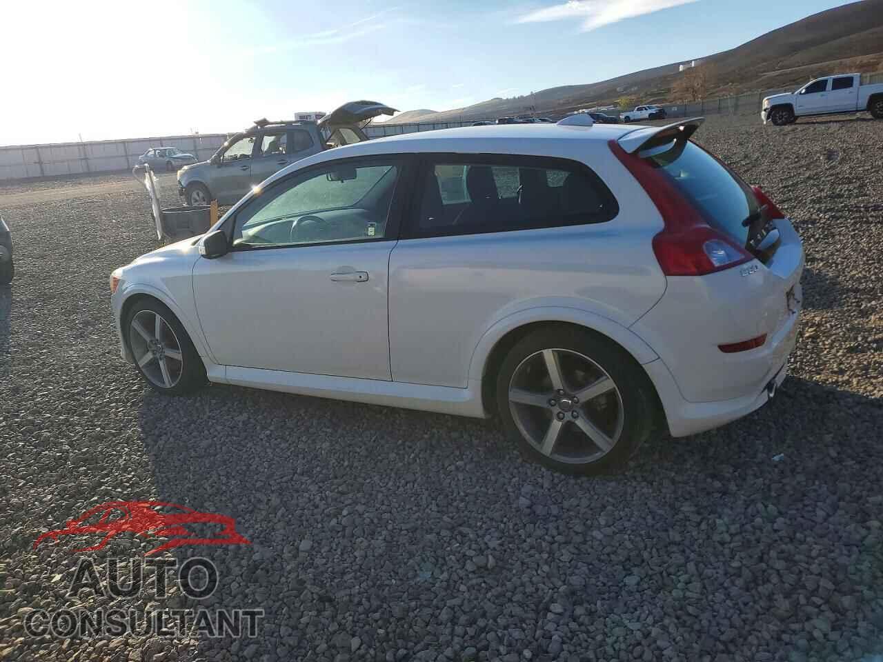VOLVO C30 2012 - YV1672MK2C2273473