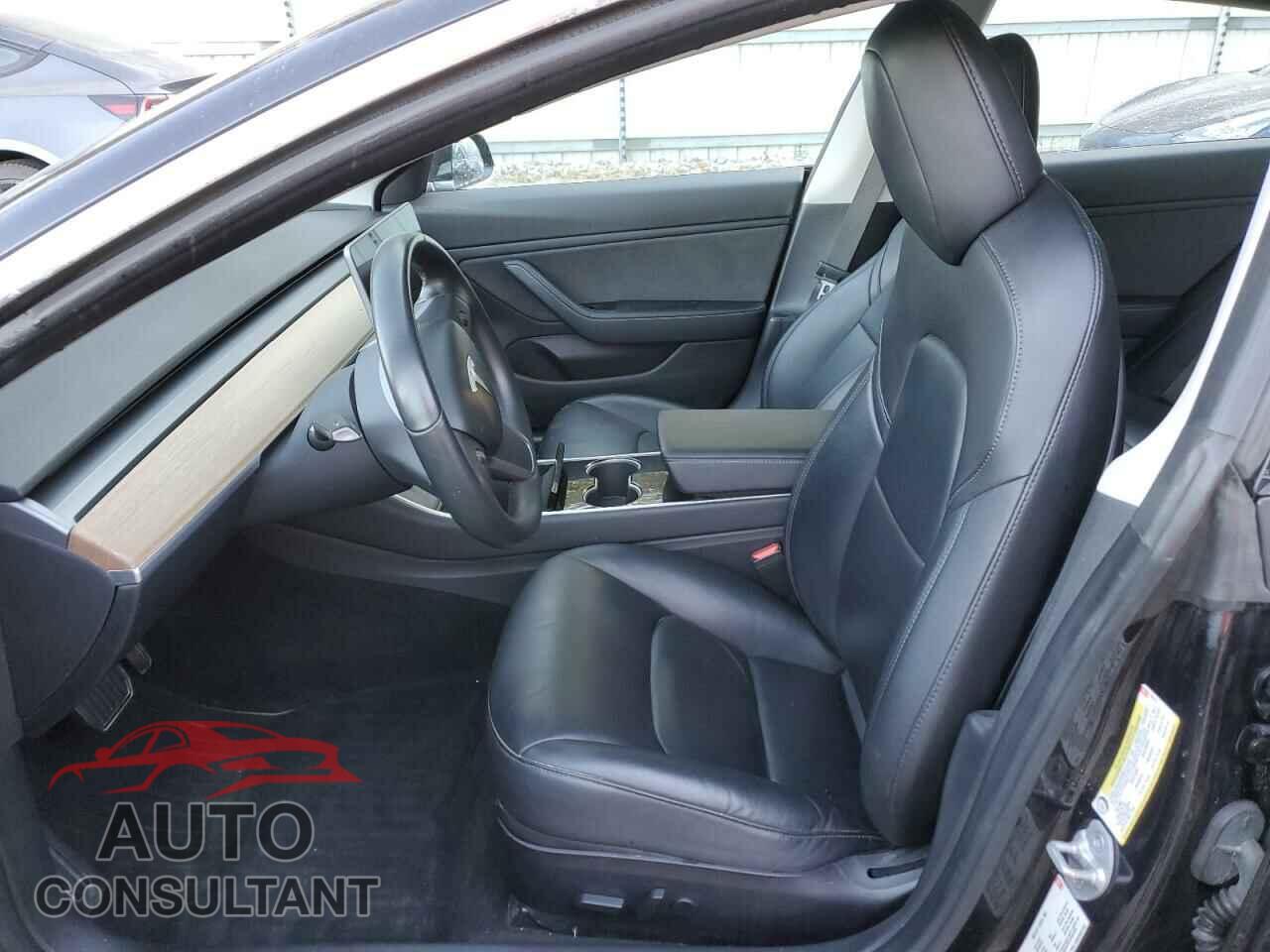 TESLA MODEL 3 2018 - 5YJ3E1EA6JF092675