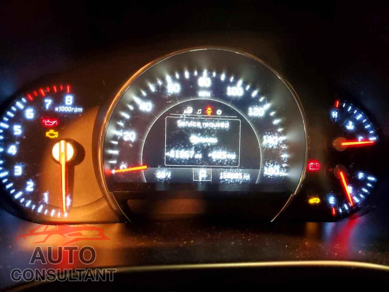 KIA SORENTO 2017 - 5XYPH4A52HG232906
