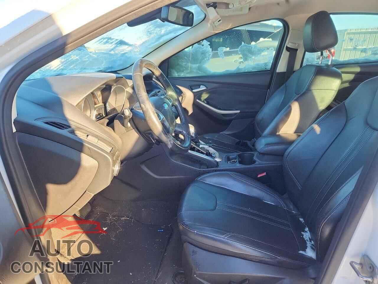 FORD FOCUS 2012 - 1FAHP3M29CL283597