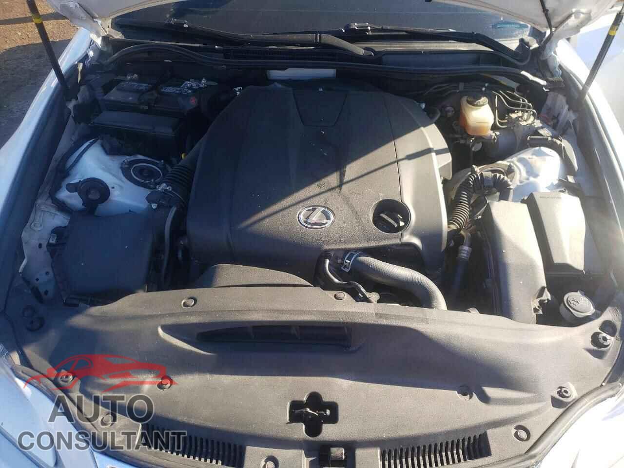 LEXUS IS 2015 - JTHCF1D29F5024224