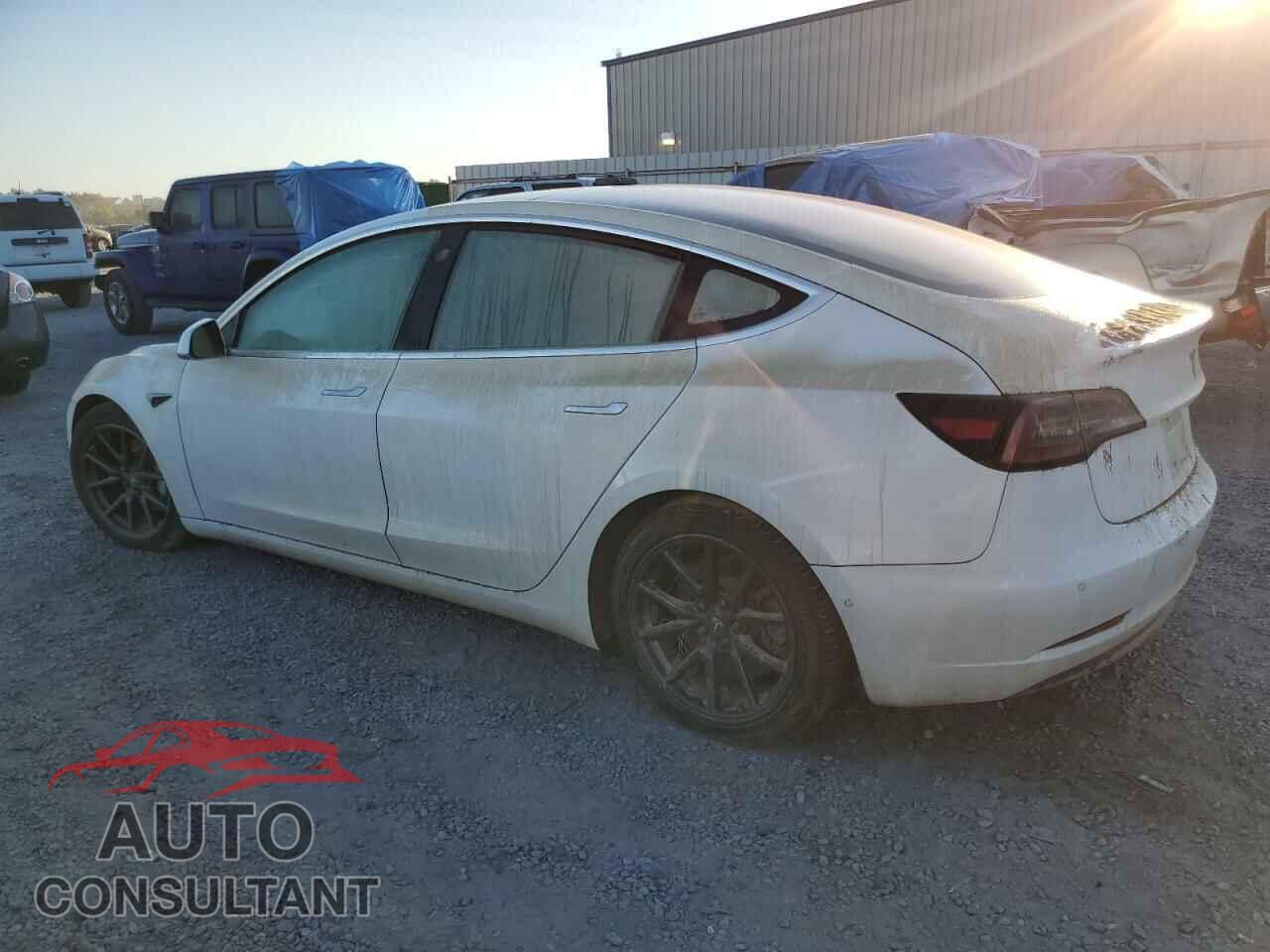 TESLA MODEL 3 2018 - 5YJ3E1EA7JF044523