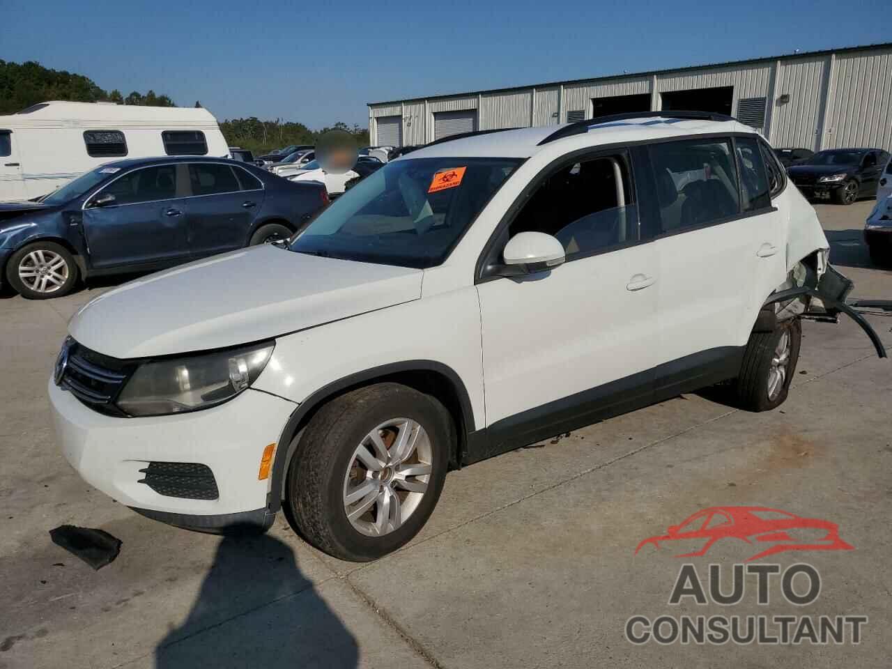 VOLKSWAGEN TIGUAN 2017 - WVGAV7AXXHK028023