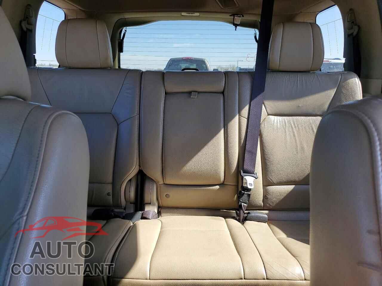 HONDA PILOT 2012 - 5FNYF4H79CB005682