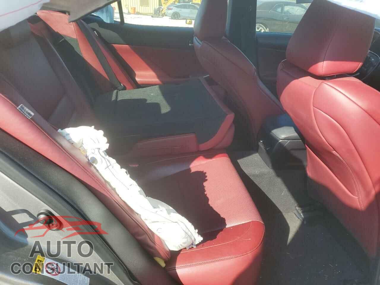 LEXUS IS 2016 - JTHBA1D27G5018157