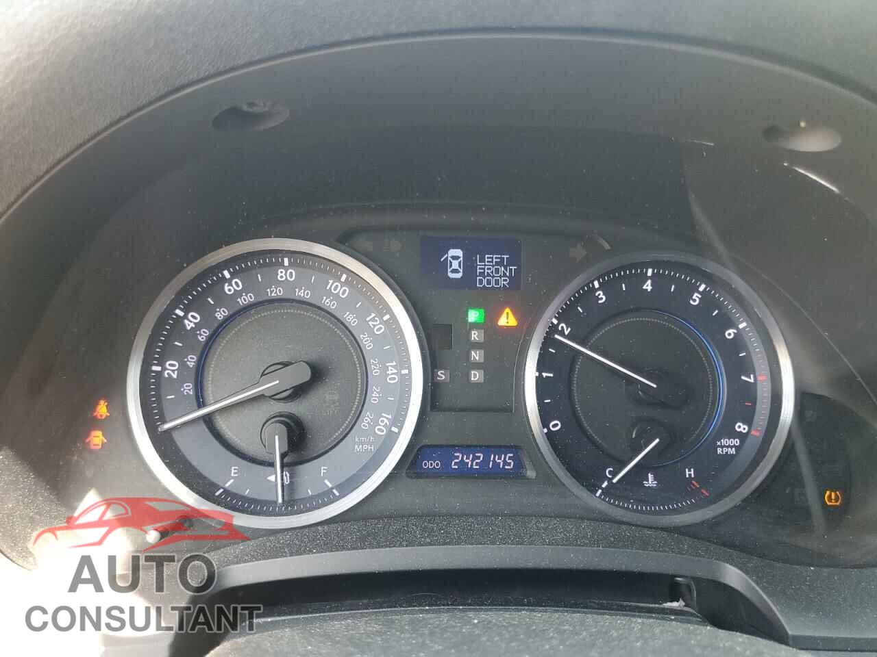 LEXUS IS 2011 - JTHBF5C29B2101867