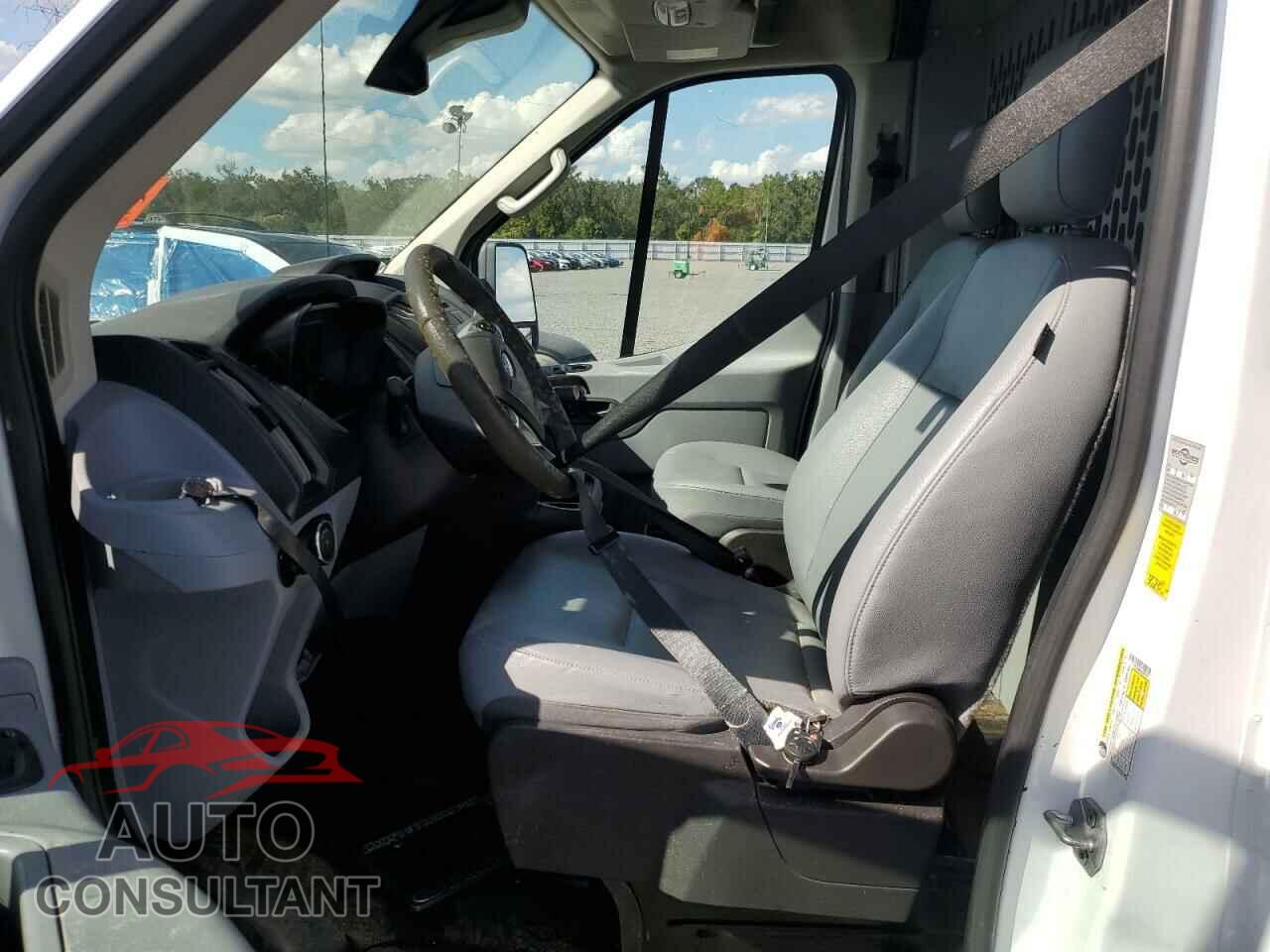 FORD TRANSIT 2018 - 1FTYE2CM6JKB27971