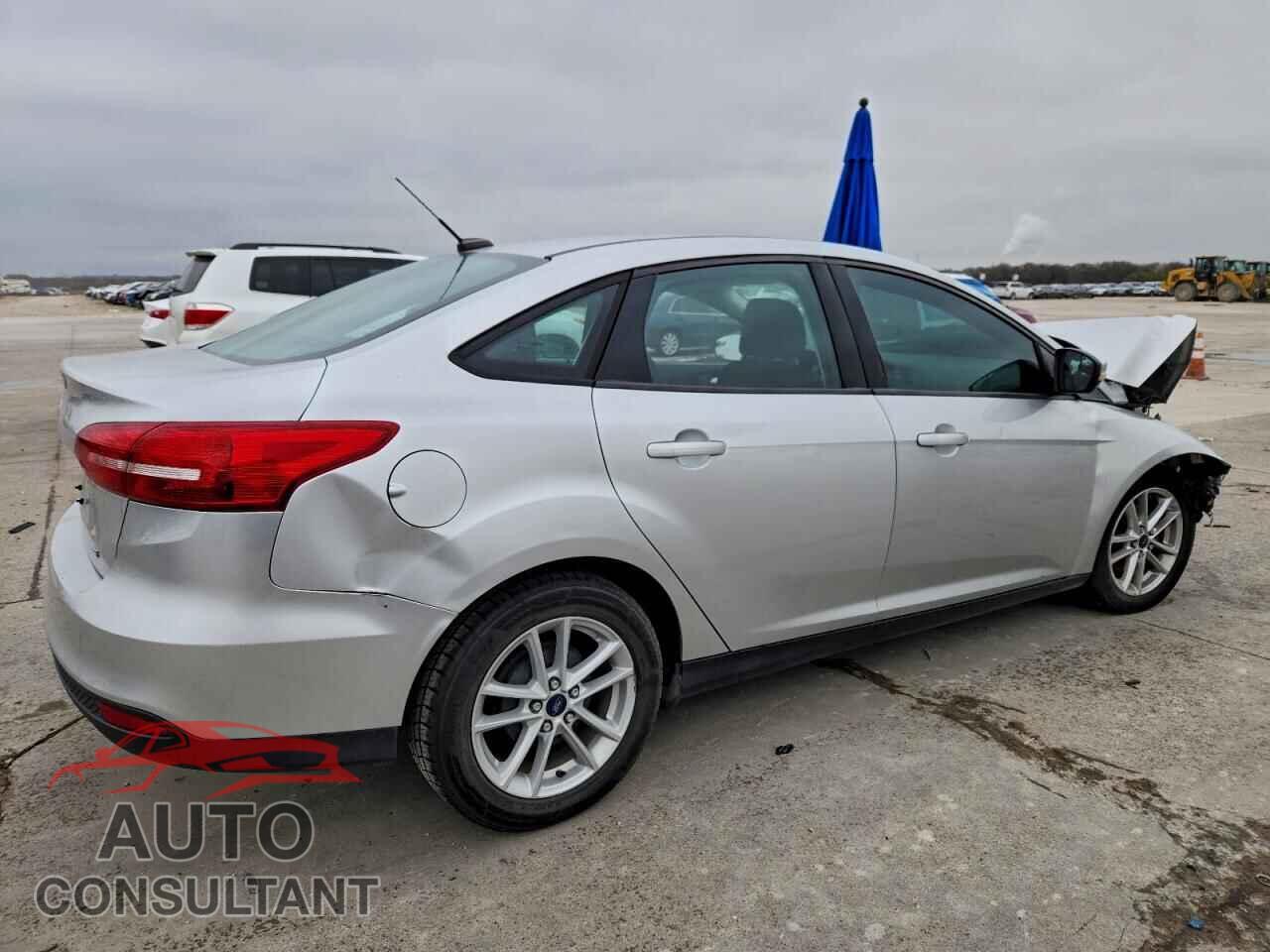 FORD FOCUS 2017 - 1FADP3F20HL280347