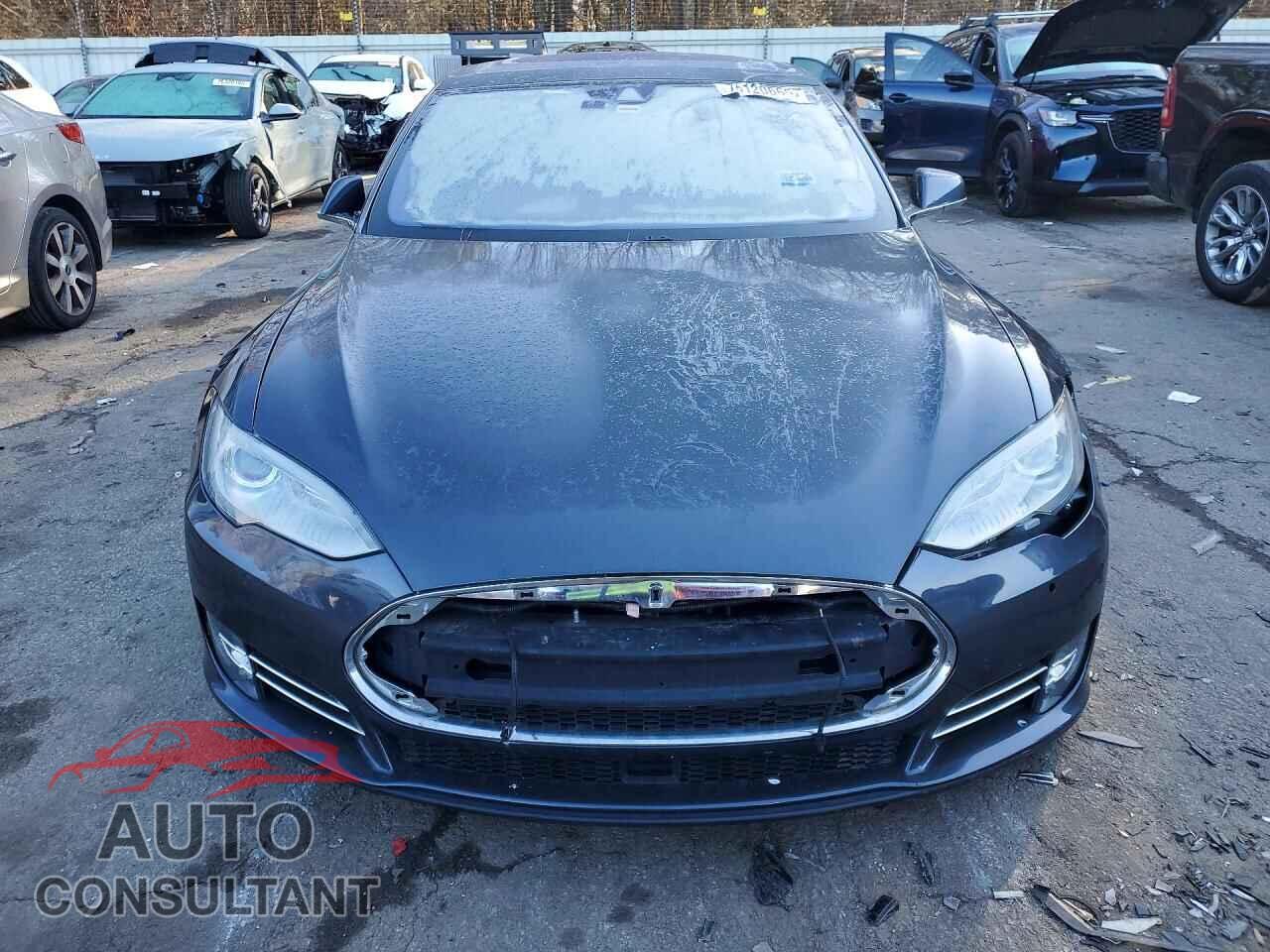 TESLA MODEL S 2016 - 5YJSA1E28GF133929