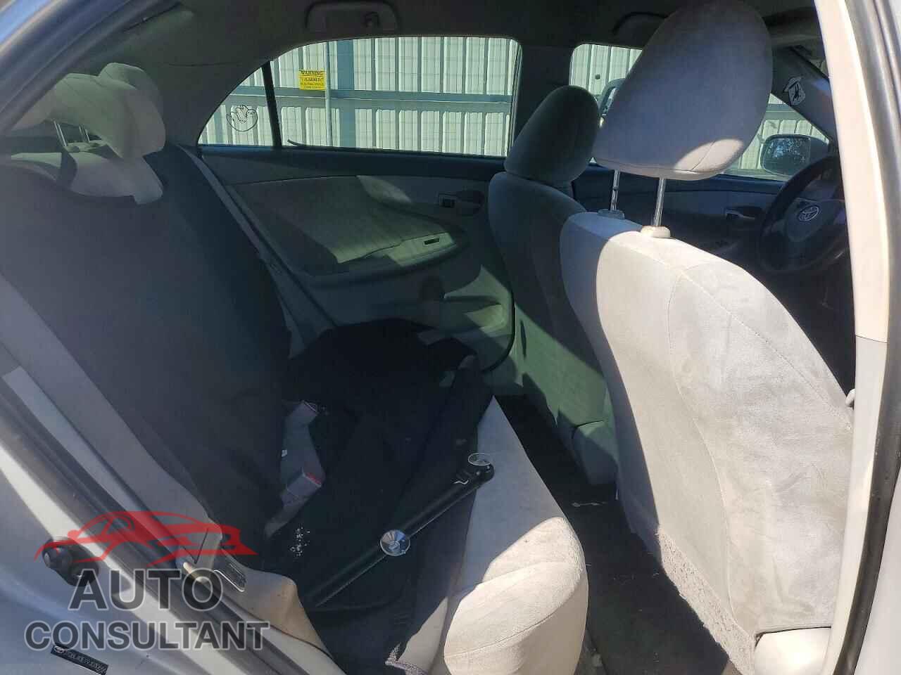 TOYOTA COROLLA 2009 - JTDBL40E19J030666