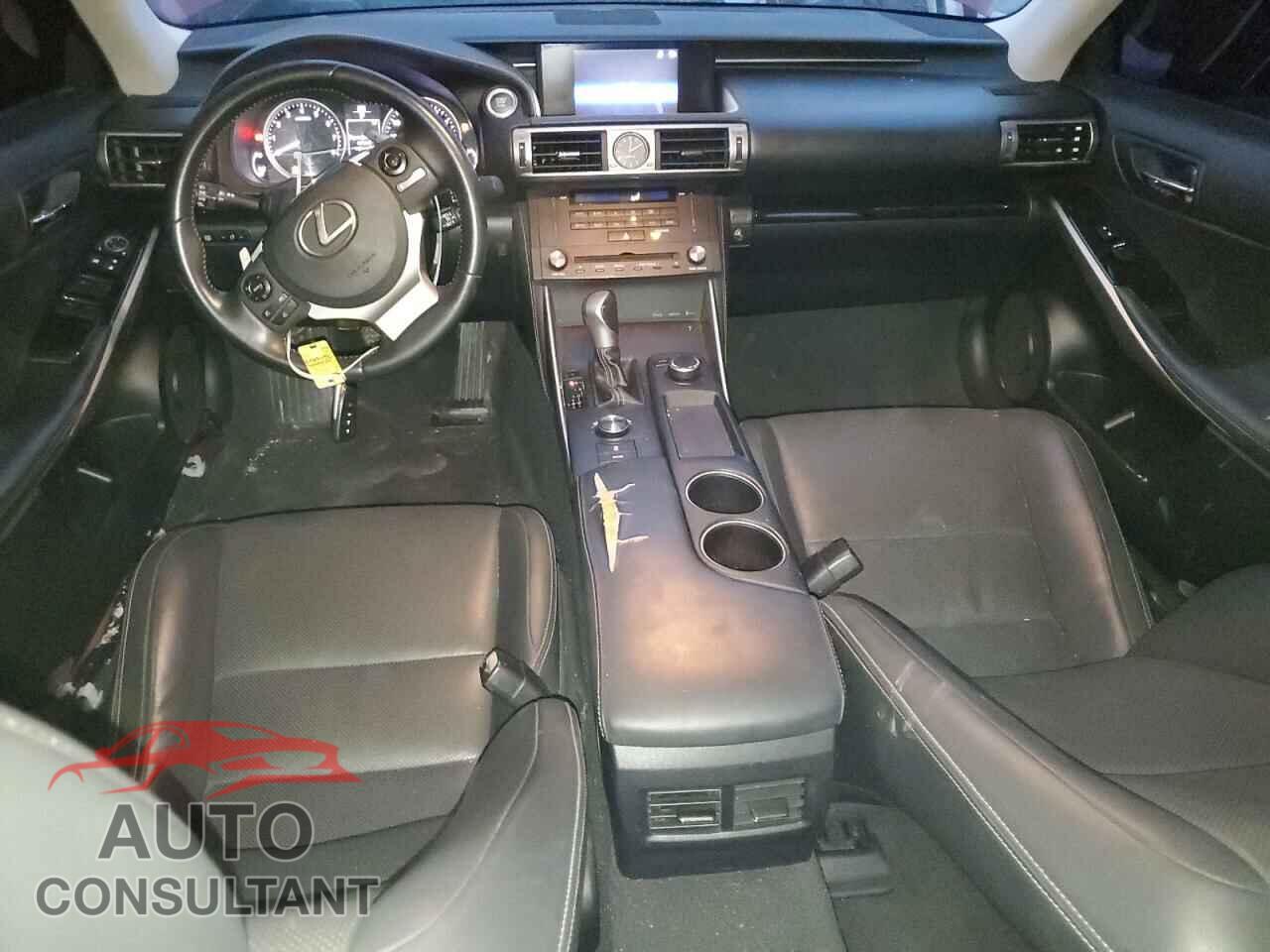 LEXUS IS 2015 - JTHBF1D28F5043620