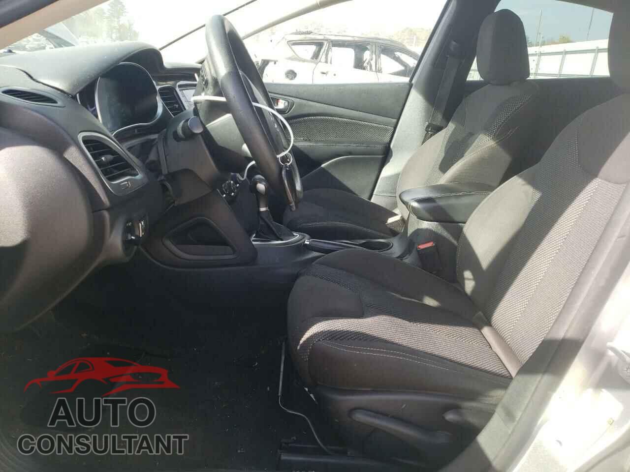 DODGE DART 2015 - 1C3CDFBB8FD266133