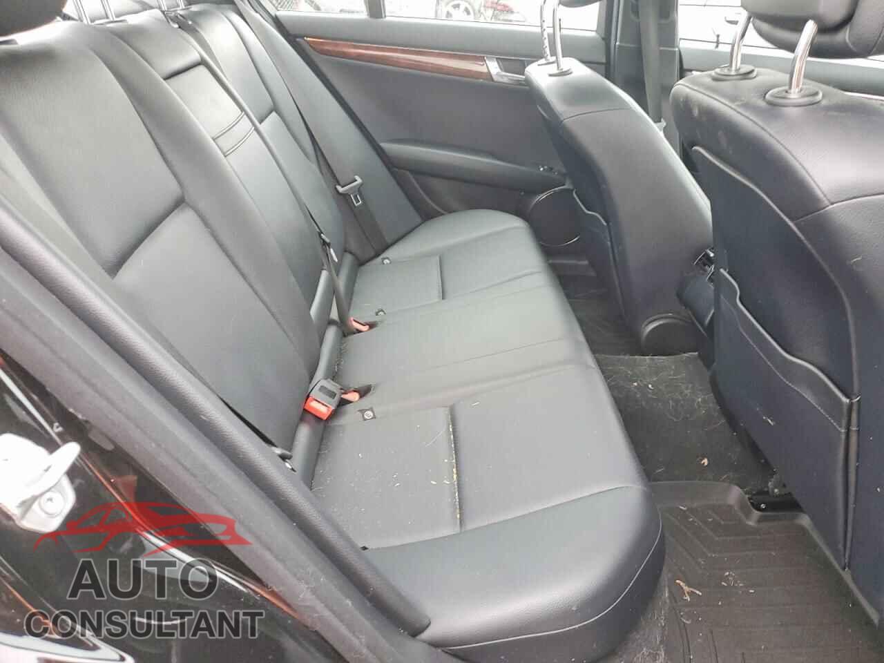 MERCEDES-BENZ C-CLASS 2011 - WDDGF8BB5BR159014