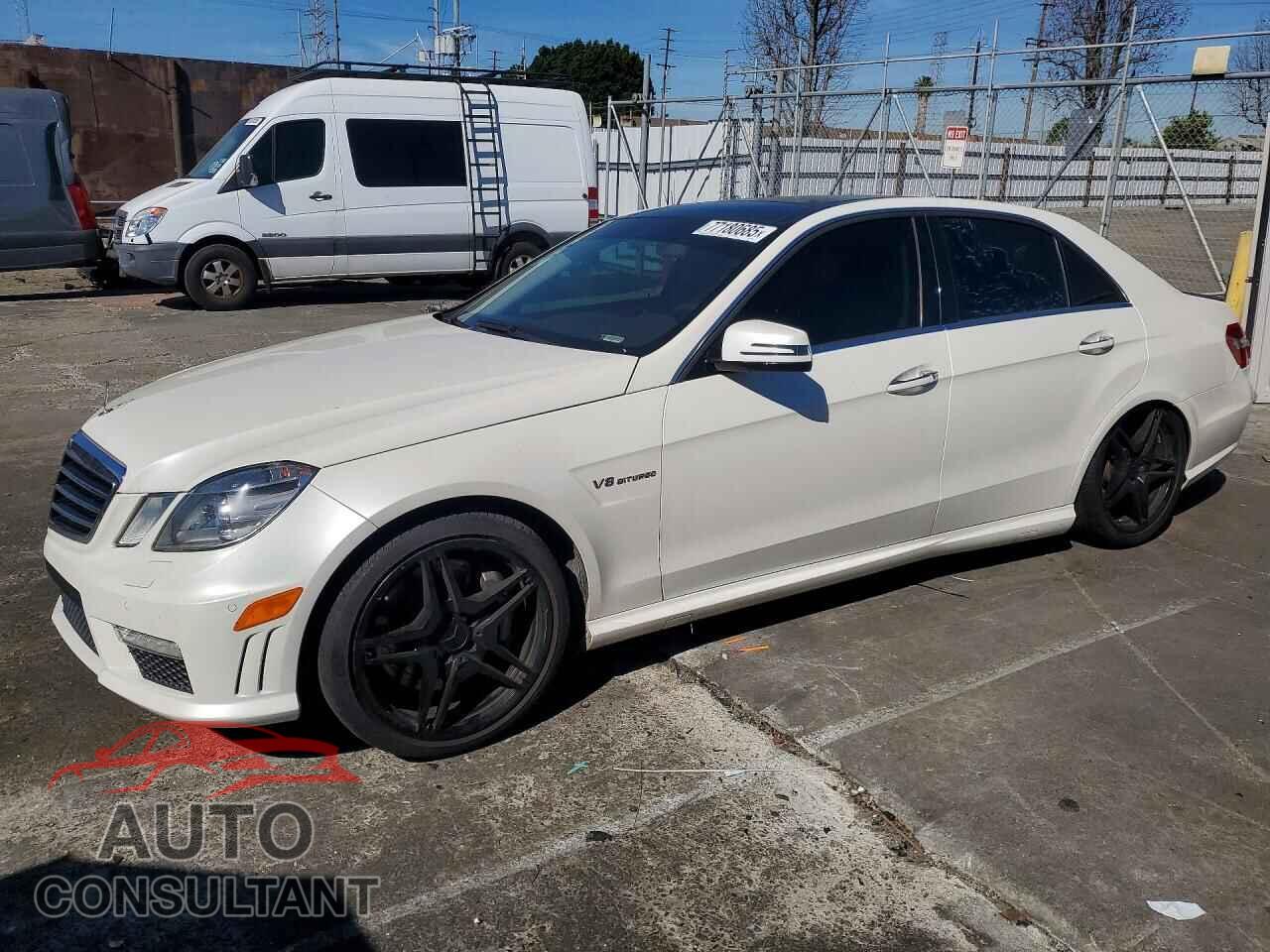 MERCEDES-BENZ E 2012 - WDDHF7EB7CA535190