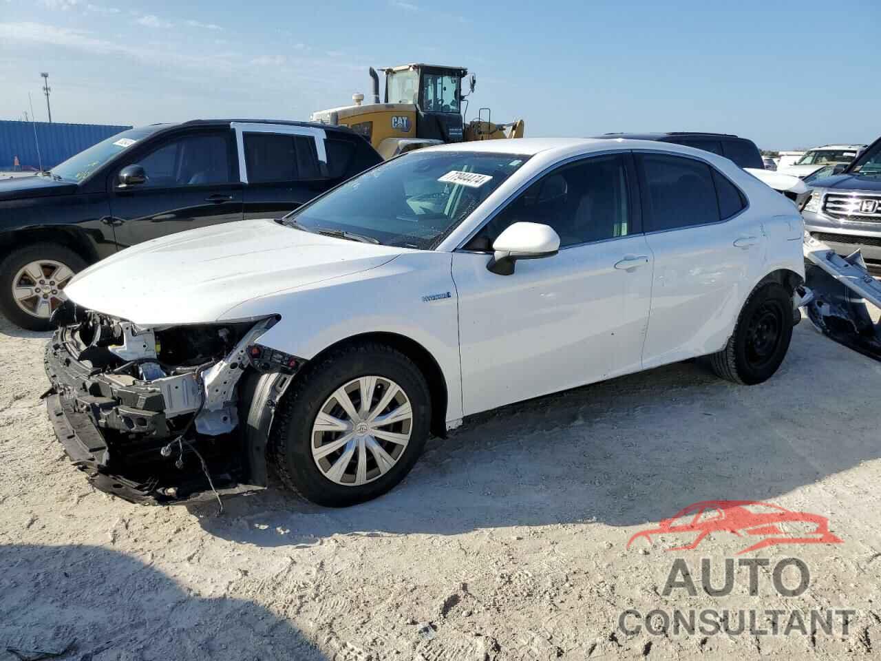 TOYOTA CAMRY 2021 - 4T1C31AK7MU554480