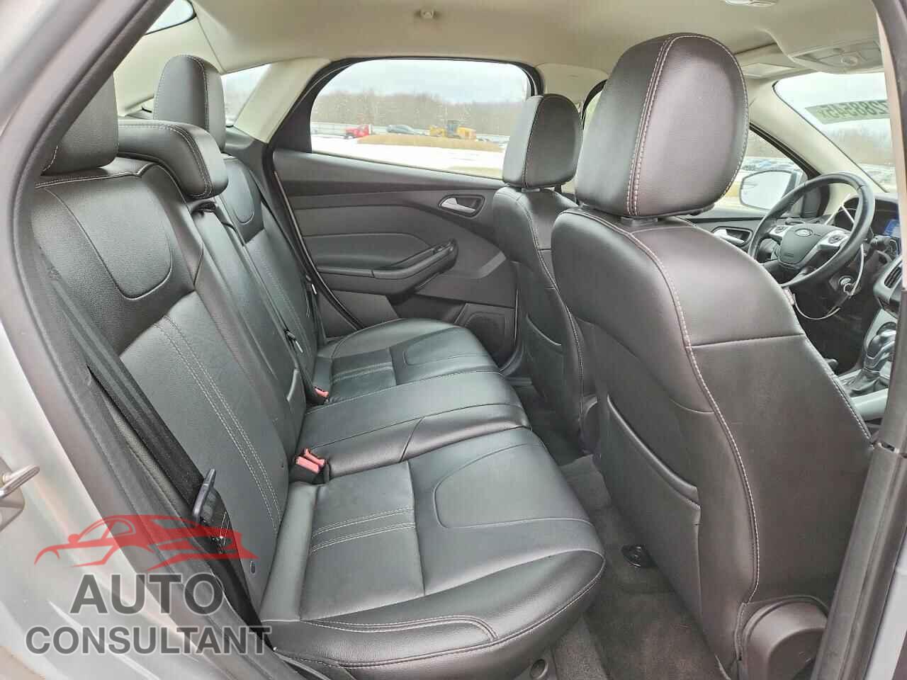 FORD FOCUS 2014 - 1FADP3F26EL298802