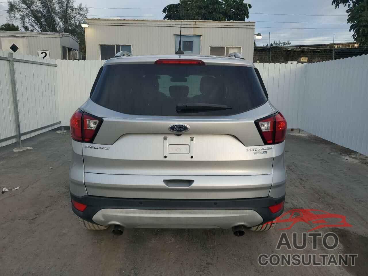 FORD ESCAPE 2019 - 1FMCU9J92KUB32980