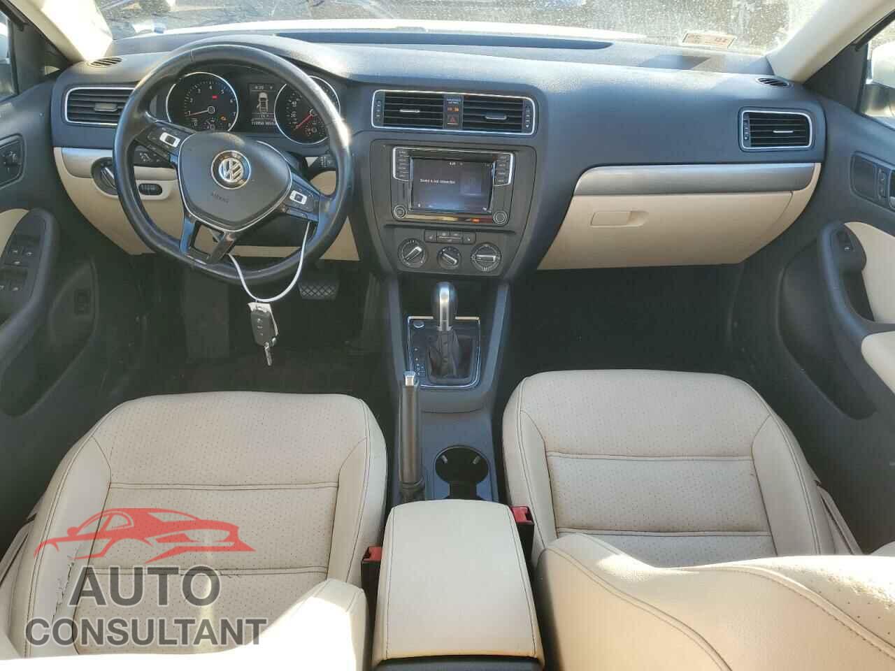 VOLKSWAGEN JETTA 2017 - 3VWDB7AJ6HM328024