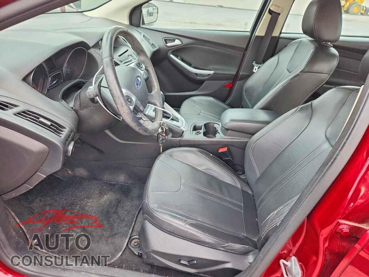 FORD FOCUS 2014 - 1FADP3F26EL221508