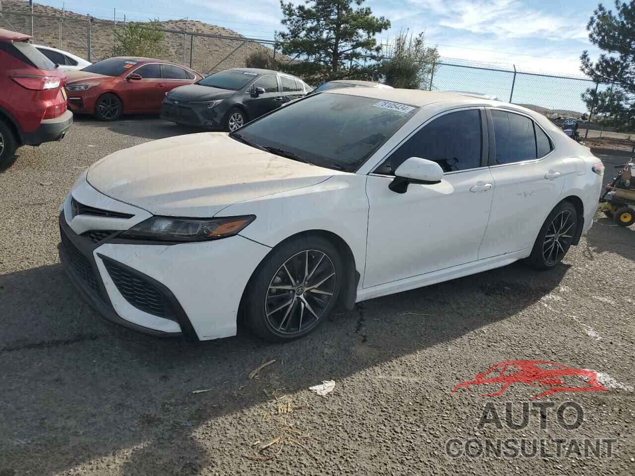 TOYOTA CAMRY 2021 - 4T1G11AK1MU480996