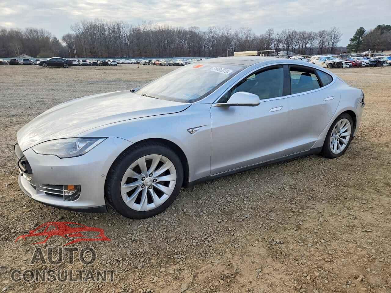 TESLA MODEL S 2016 - 5YJSA1E2XGF123791