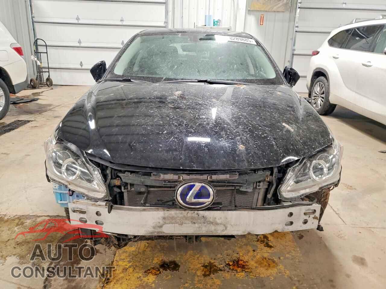 LEXUS CT 200 2011 - JTHKD5BH4B2011232