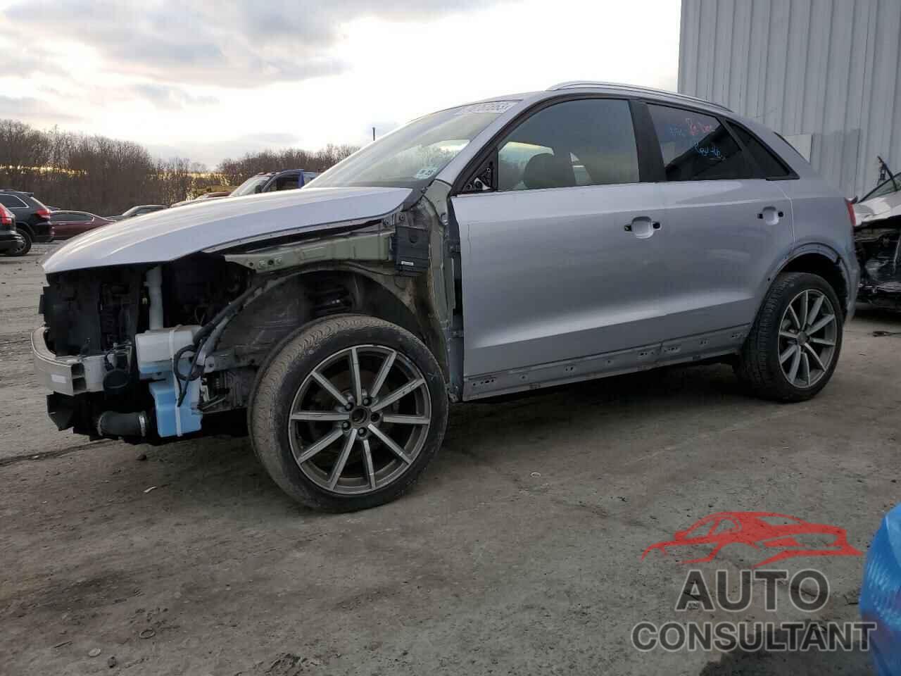 AUDI Q3 2018 - WA1ECCFS1JR029098