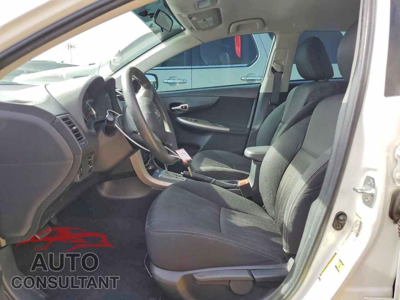 TOYOTA COROLLA 2013 - 5YFBU4EEXDP202820