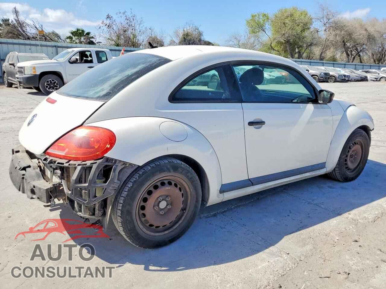 VOLKSWAGEN BEETLE 2013 - 3VWFP7AT9DM644717