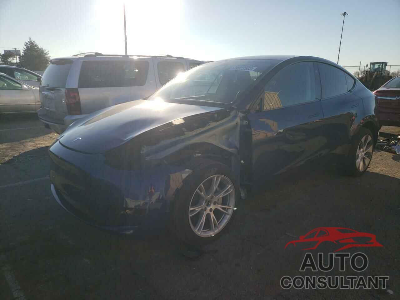 TESLA MODEL Y 2023 - 7SAYGDEE6PF888617